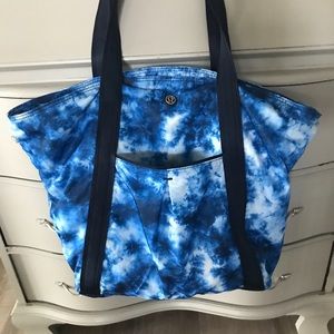 Lululemon tote NWOT